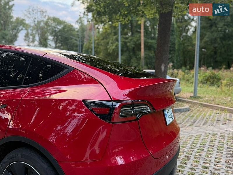 Позашляховик / Кросовер Tesla Model Y 2020 в Харкові