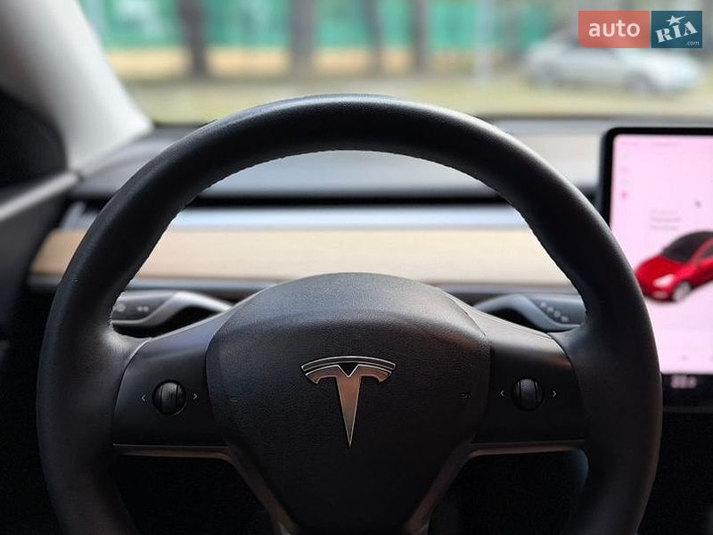 Позашляховик / Кросовер Tesla Model Y 2020 в Харкові