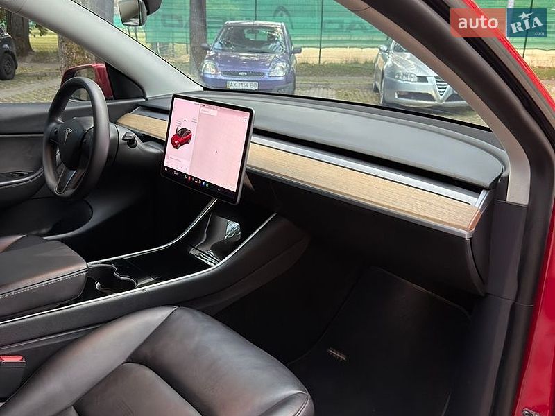 Позашляховик / Кросовер Tesla Model Y 2020 в Харкові