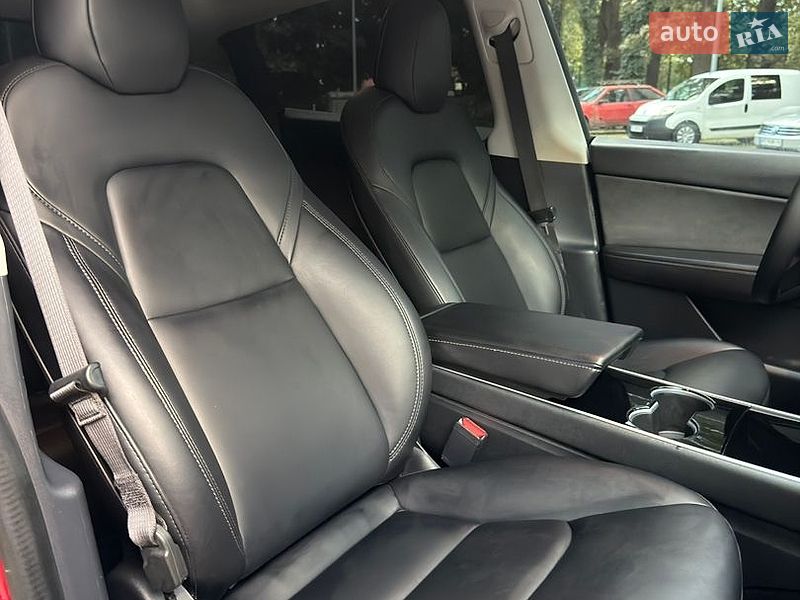 Позашляховик / Кросовер Tesla Model Y 2020 в Харкові