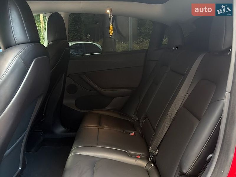 Позашляховик / Кросовер Tesla Model Y 2020 в Харкові