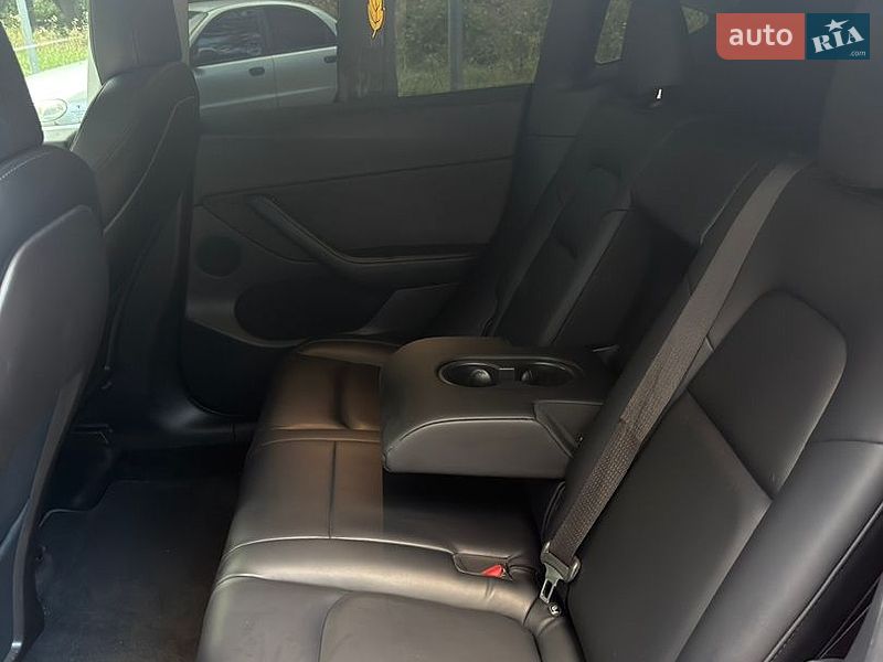 Позашляховик / Кросовер Tesla Model Y 2020 в Харкові