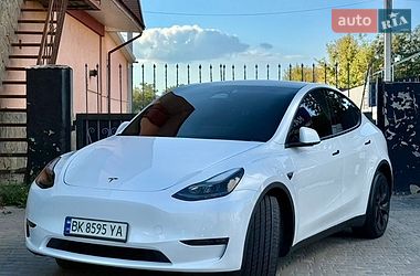 Внедорожник / Кроссовер Tesla Model Y 2022 в Ровно