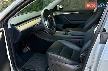Внедорожник / Кроссовер Tesla Model Y 2022 в Ровно