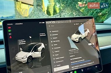 Внедорожник / Кроссовер Tesla Model Y 2022 в Ровно