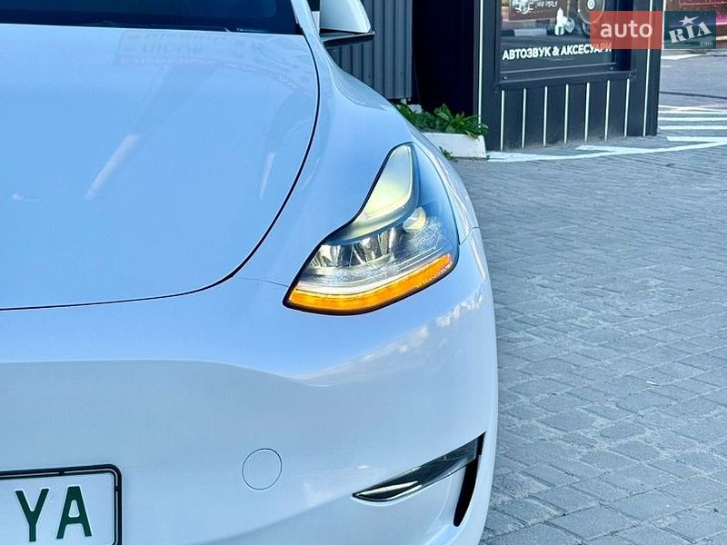 Внедорожник / Кроссовер Tesla Model Y 2022 в Ровно