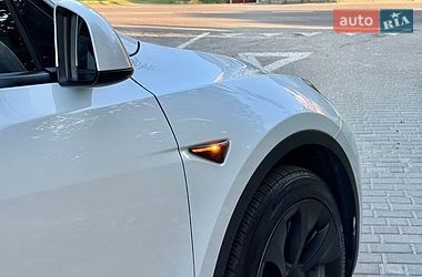 Внедорожник / Кроссовер Tesla Model Y 2022 в Ровно