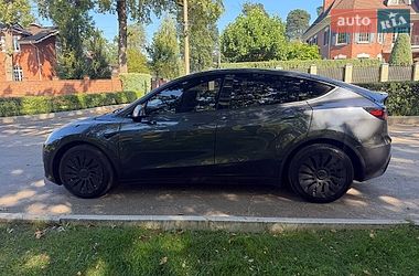 Позашляховик / Кросовер Tesla Model Y 2024 в Києві фото 15 Позашляховик / Кросовер Tesla Model Y 2024 в Києві