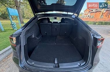 Позашляховик / Кросовер Tesla Model Y 2024 в Києві фото 21 Позашляховик / Кросовер Tesla Model Y 2024 в Києві