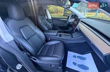 Позашляховик / Кросовер Tesla Model Y 2024 в Києві фото 22 Позашляховик / Кросовер Tesla Model Y 2024 в Києві