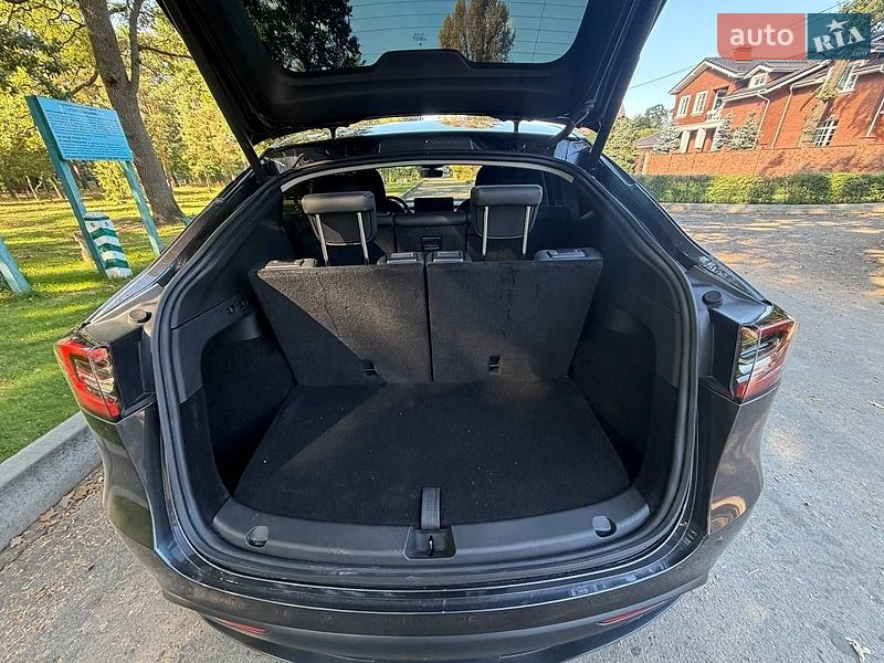 Позашляховик / Кросовер Tesla Model Y 2024 в Києві фото 25 Позашляховик / Кросовер Tesla Model Y 2024 в Києві