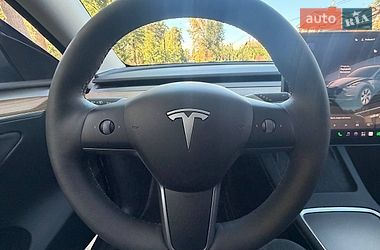 Позашляховик / Кросовер Tesla Model Y 2024 в Києві фото 26 Позашляховик / Кросовер Tesla Model Y 2024 в Києві