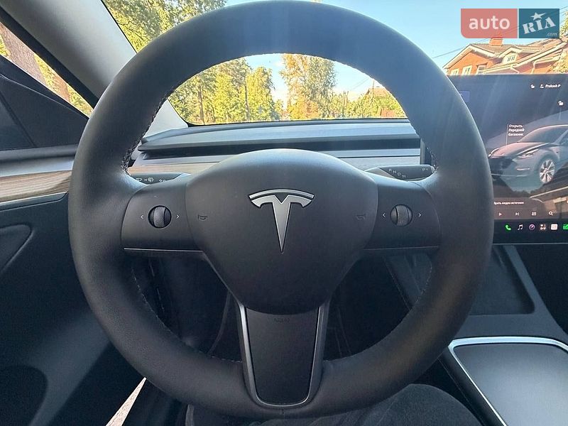 Позашляховик / Кросовер Tesla Model Y 2024 в Києві фото 26 Позашляховик / Кросовер Tesla Model Y 2024 в Києві