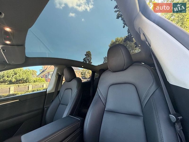 Позашляховик / Кросовер Tesla Model Y 2024 в Києві фото 23 Позашляховик / Кросовер Tesla Model Y 2024 в Києві