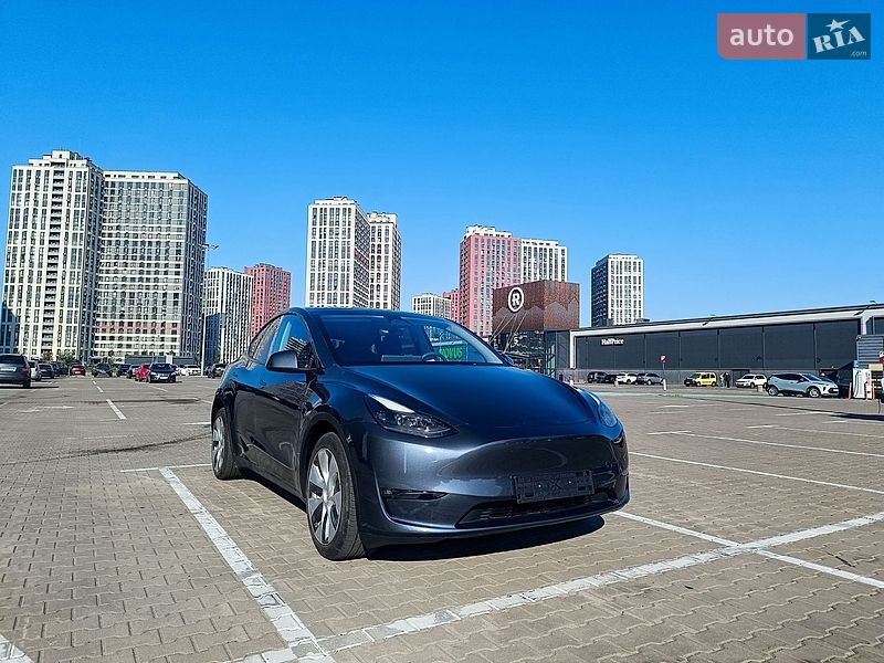 Tesla Model Y 2023 Tesla Model Y 2023