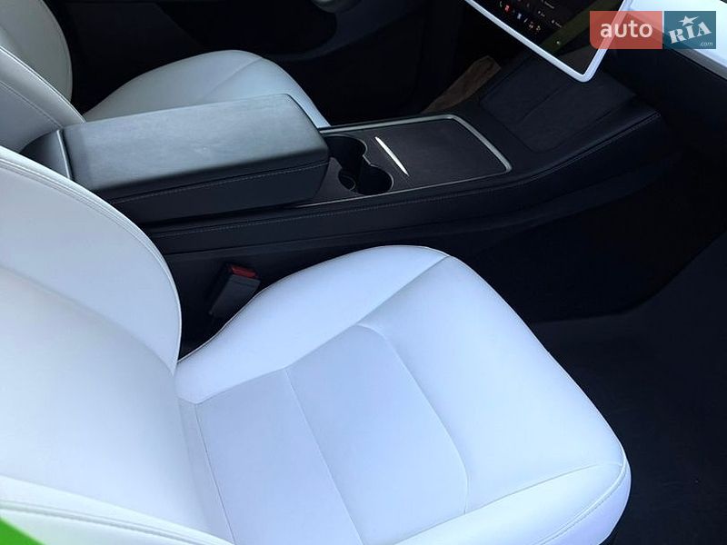 Внедорожник / Кроссовер Tesla Model Y 2024 в Одессе фото 14 Внедорожник / Кроссовер Tesla Model Y 2024 в Одессе