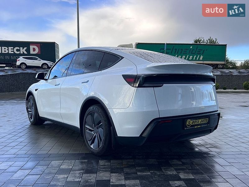 Внедорожник / Кроссовер Tesla Model Y 2025 в Львове