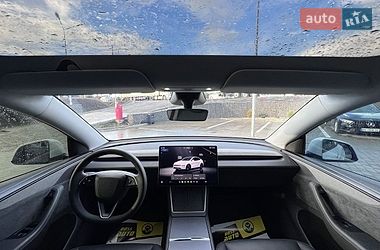 Внедорожник / Кроссовер Tesla Model Y 2025 в Львове