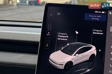 Внедорожник / Кроссовер Tesla Model Y 2025 в Львове
