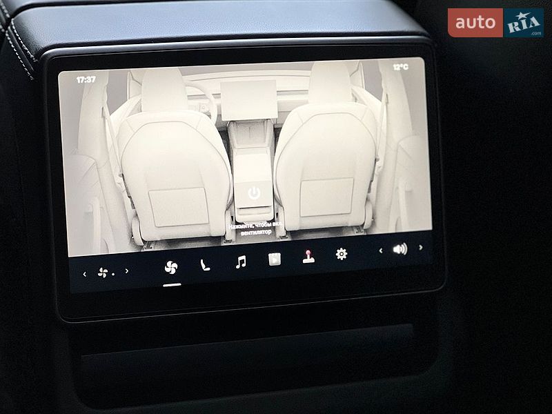 Внедорожник / Кроссовер Tesla Model Y 2025 в Львове