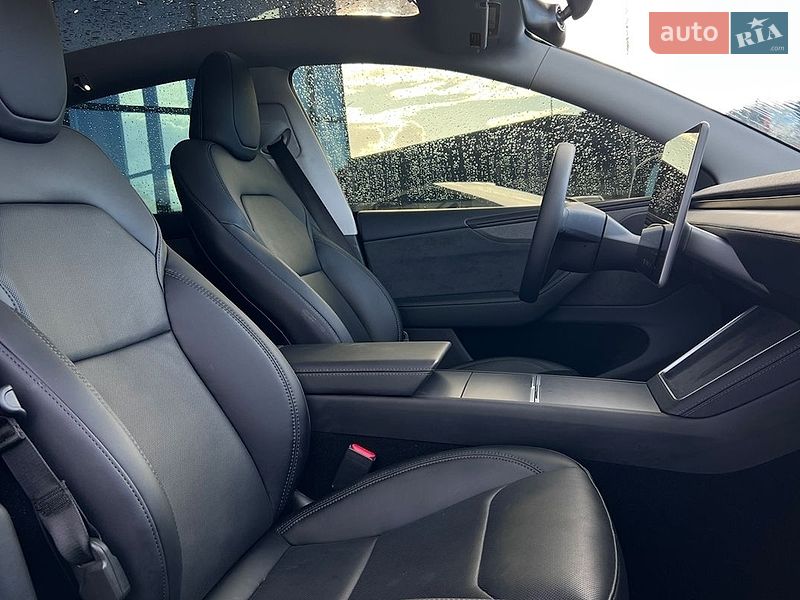 Внедорожник / Кроссовер Tesla Model Y 2025 в Львове