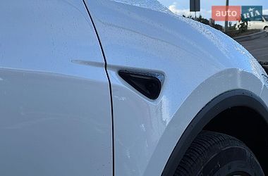 Внедорожник / Кроссовер Tesla Model Y 2025 в Львове