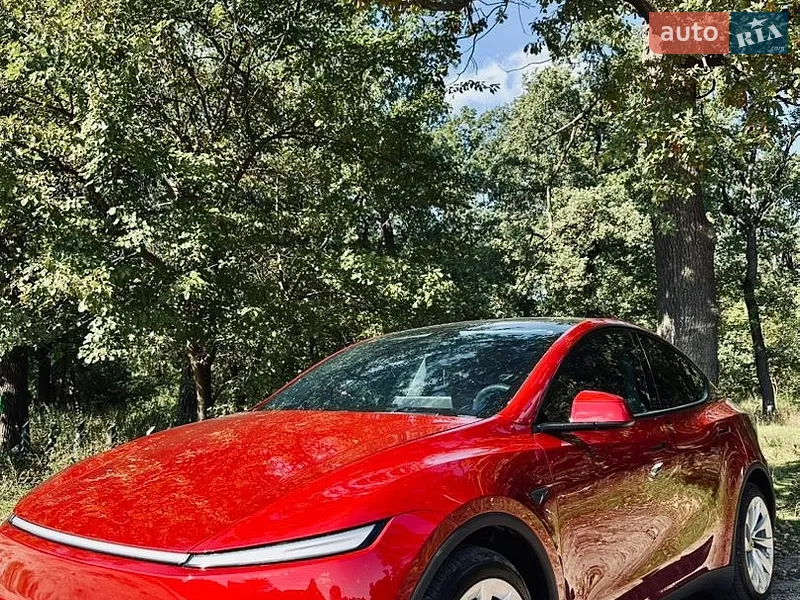 Tesla Model Y 2026