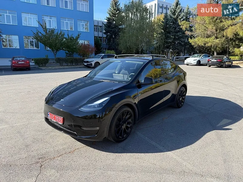 Tesla Model Y 2021