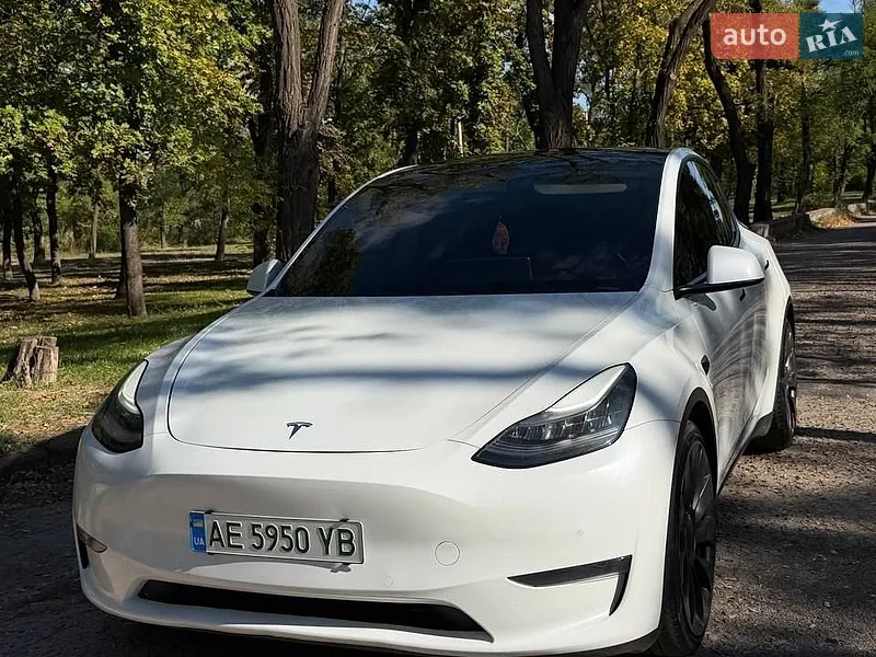 Tesla Model Y 2020