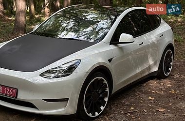 Tesla Model Y  2022