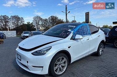 Tesla Model Y  2022