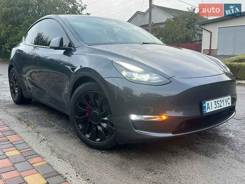 Tesla Model Y