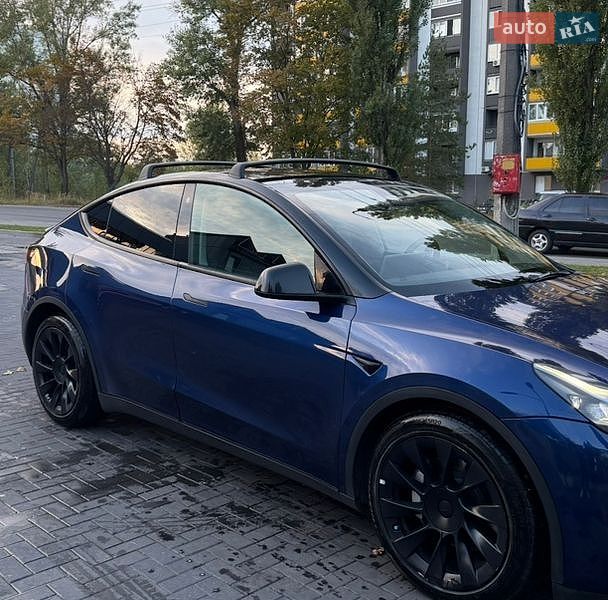 Tesla Model Y 2021 Tesla Model Y 2021