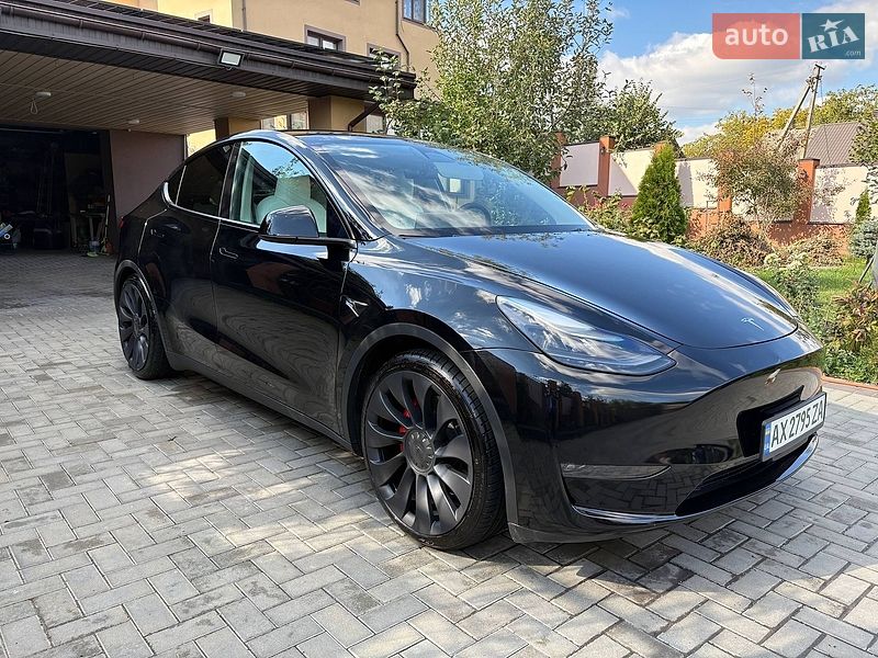 Внедорожник / Кроссовер Tesla Model Y 2023 в Харькове Внедорожник / Кроссовер Tesla Model Y 2023 в Харькове