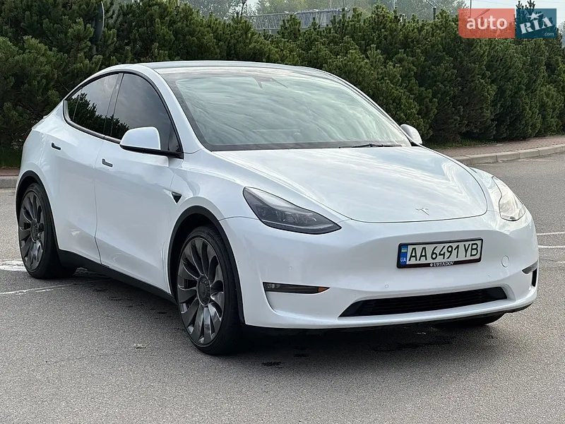 Tesla Model Y