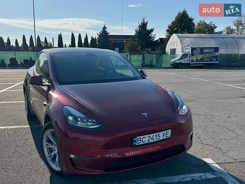 Tesla Model Y