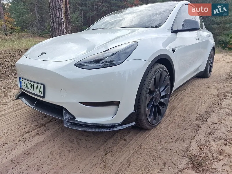 Tesla Model Y