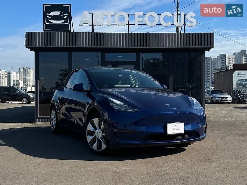 Tesla Model Y