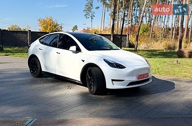 Tesla Model Y 2021