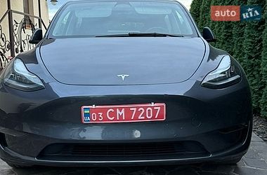 Tesla Model Y 2022