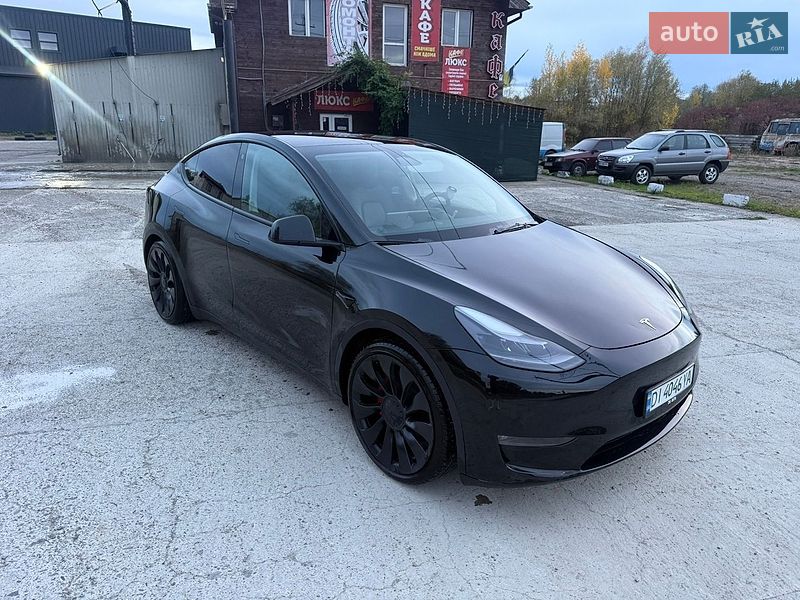 Tesla Model Y 2022