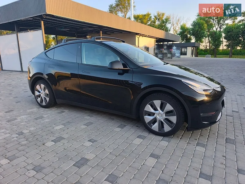 Tesla Model Y 2022