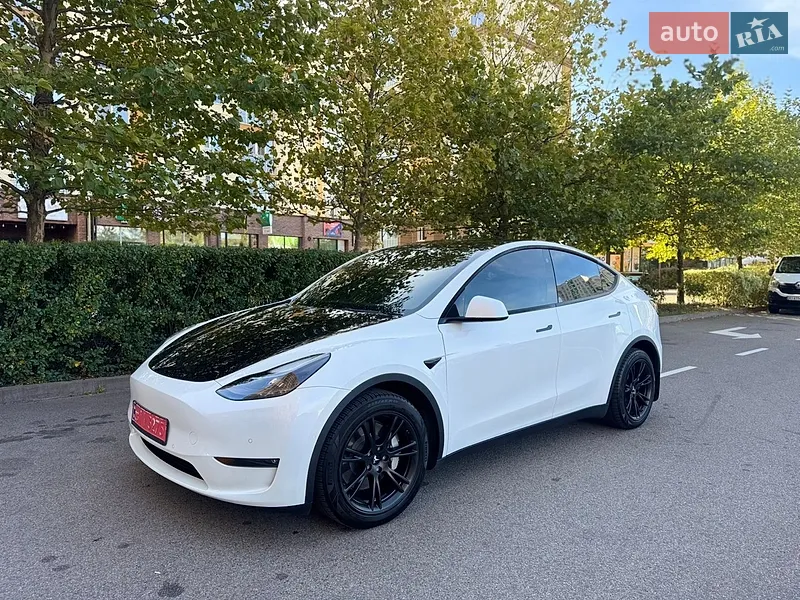 Tesla Model Y