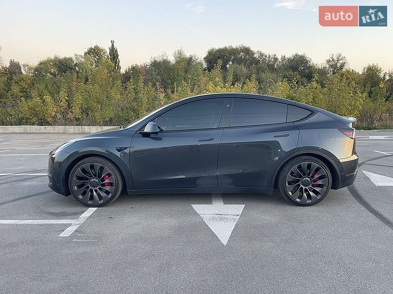 Tesla Model Y 2024 Tesla Model Y 2024
