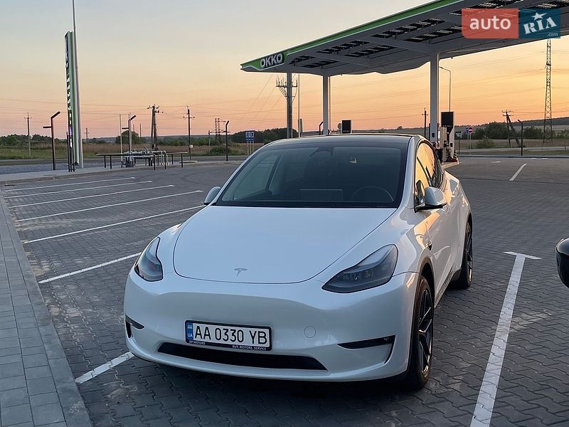Tesla Model Y 2022