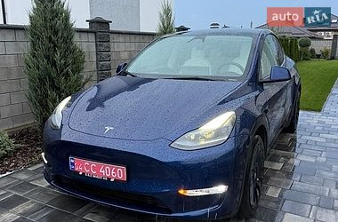 Tesla Model Y  2023