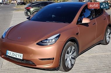 Tesla Model Y 2022