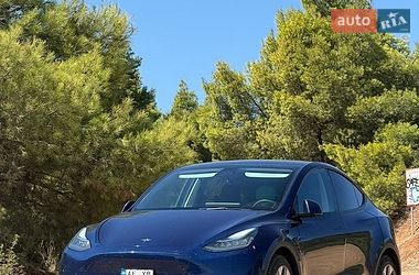 Tesla Model Y  2021
