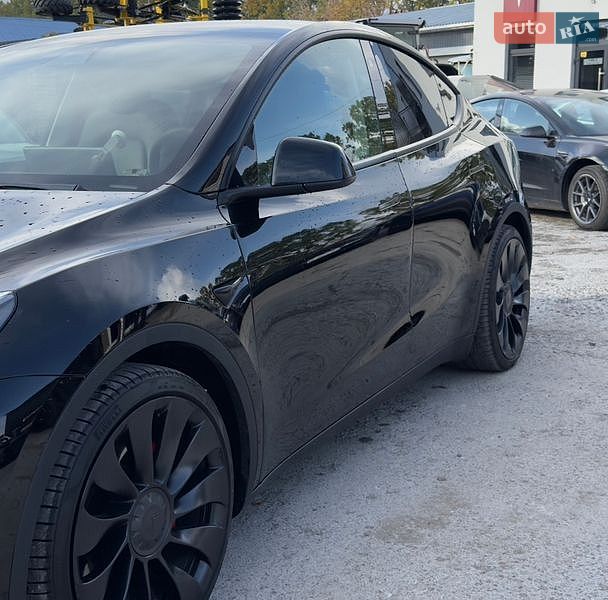 Внедорожник / Кроссовер Tesla Model Y 2022 в Виннице
