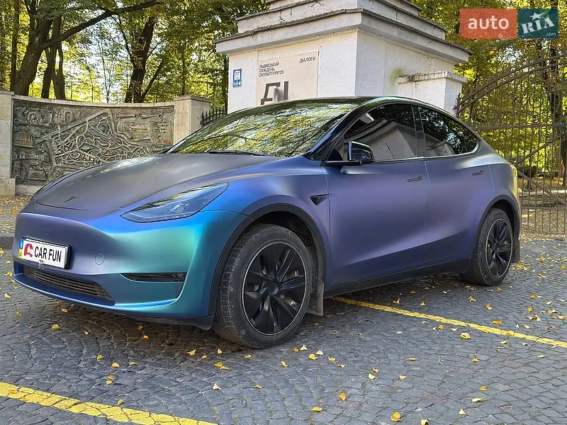 Tesla Model Y